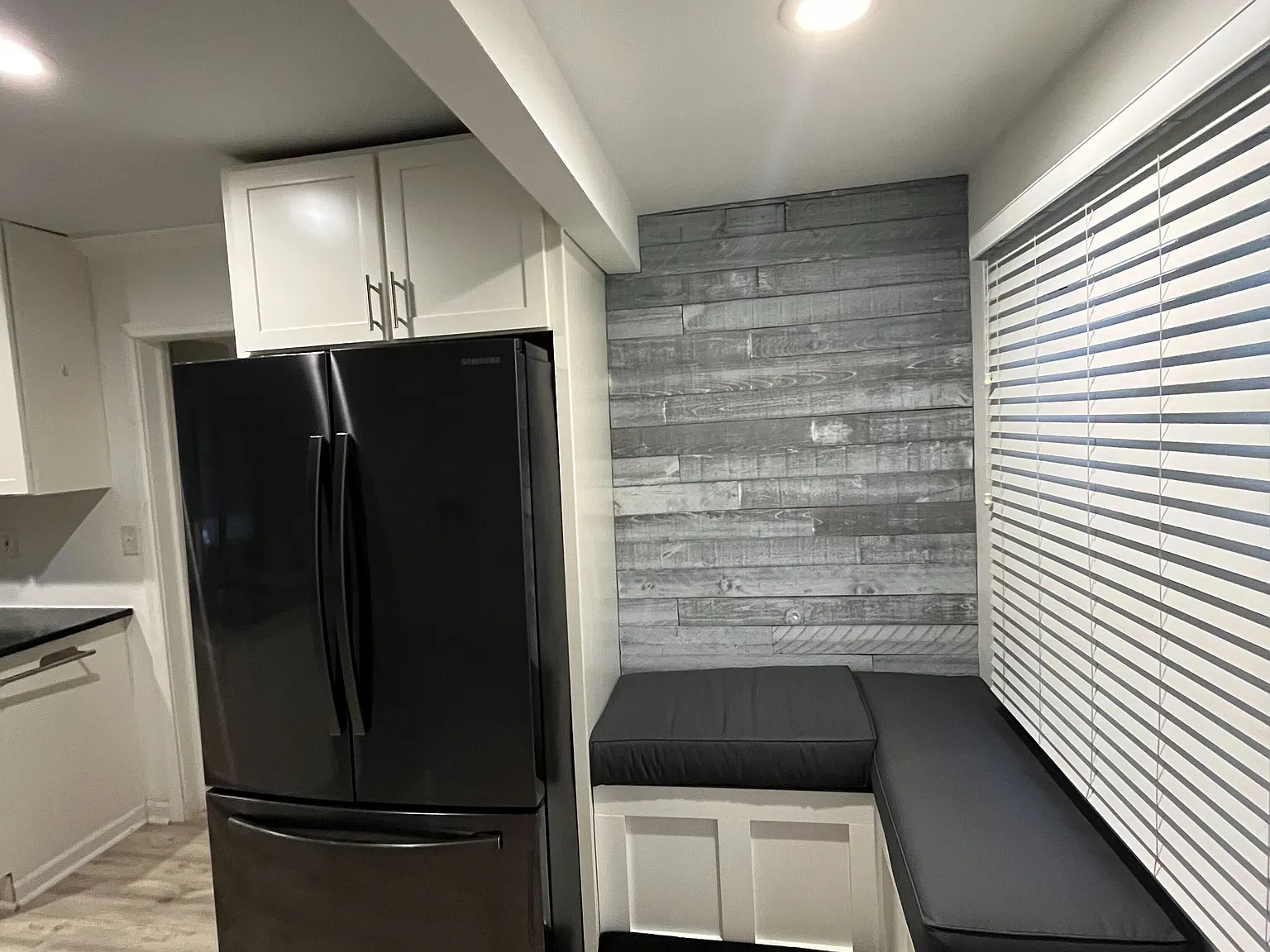 2 bed, 650 sqft, $2,400 — Photo 4