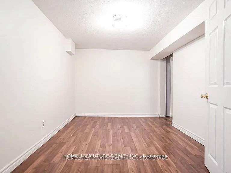 48 Farmcrest Dr #BASEMENT — Photo 13