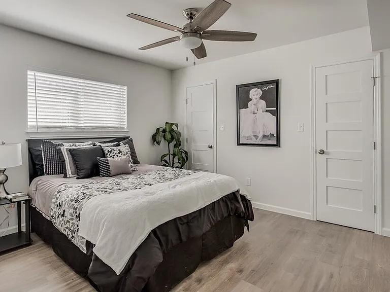 5005 San Jacinto — Photo 8