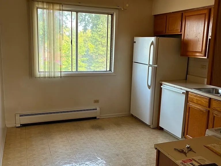 503 Dempster St #1S — Photo 2