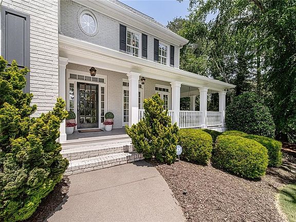 4th image of 705 Clubside Dr