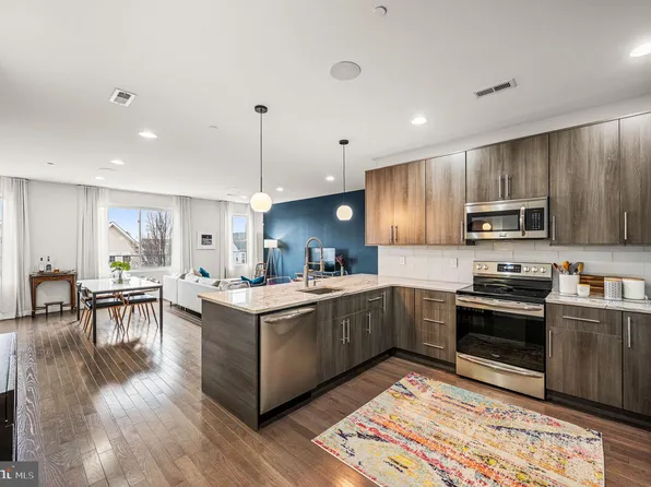 1524 N 8th St Unit 3, Philadelphia, PA 19122