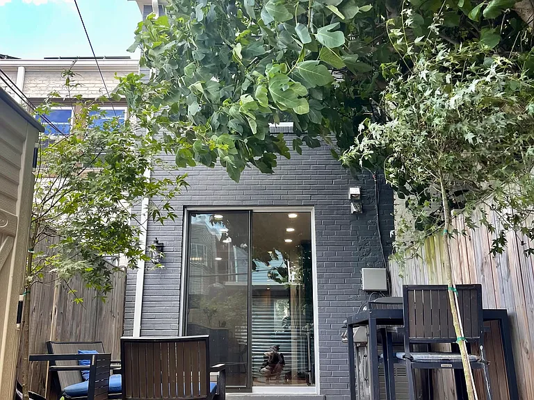 606 14th Pl NE — Photo 25