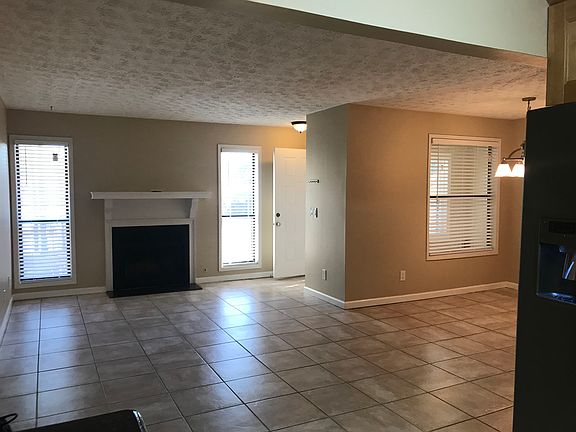 5th image of 1492 Branch Dr
