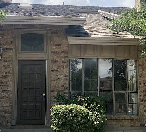2nd image of 2641 Lindenwood Dr