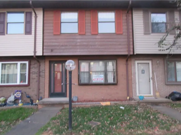 203 Palmer Dr, Parkersburg, WV 26104
