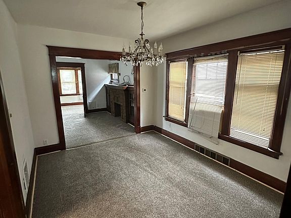 3rd image of 98 Carl St #1