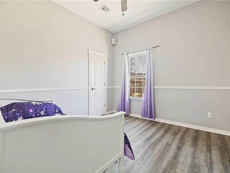 1406 N Latisha Ln — Photo 24