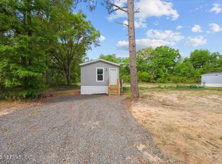 121 Possum Walk Rd, Satsuma, FL 32189