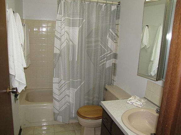 4th image of 22 Eastham Ct