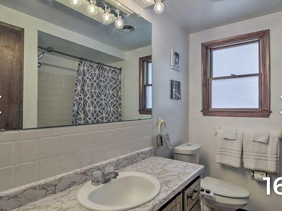3rd image of 149 Grandview Dr Floor 2