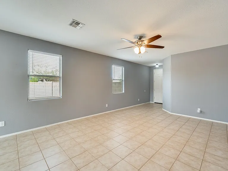 39534 N Bent Creek Ct — Photo 8