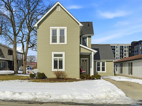 3rd image of 1374 Ida Ave
