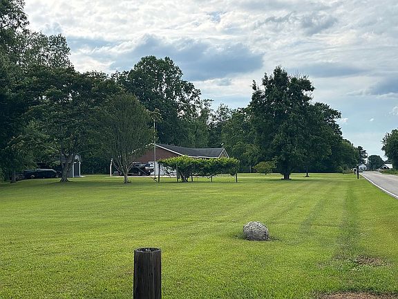 4th image of 459 N River Rd