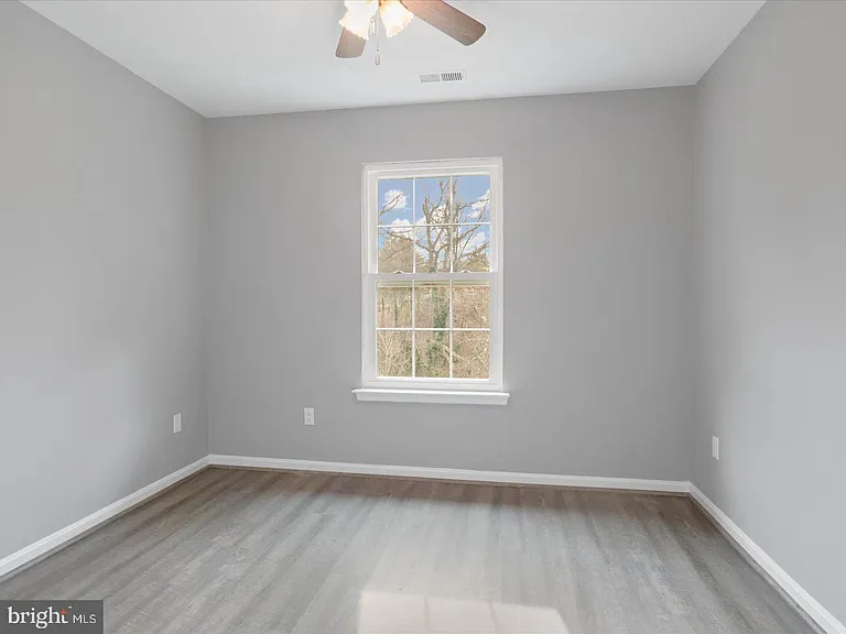 9422 Scarlet Oak Dr — Photo 13