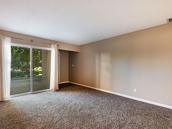 3rd image of 3501 Juan Tabo Blvd NE Unit A5