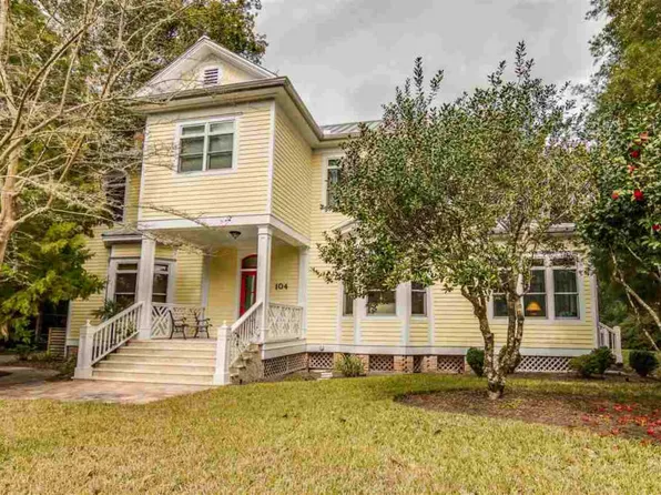 104 Rose St, Sopchoppy, FL 32358