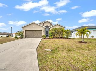 3016 SW 5th Pl, Cape Coral, FL 33914