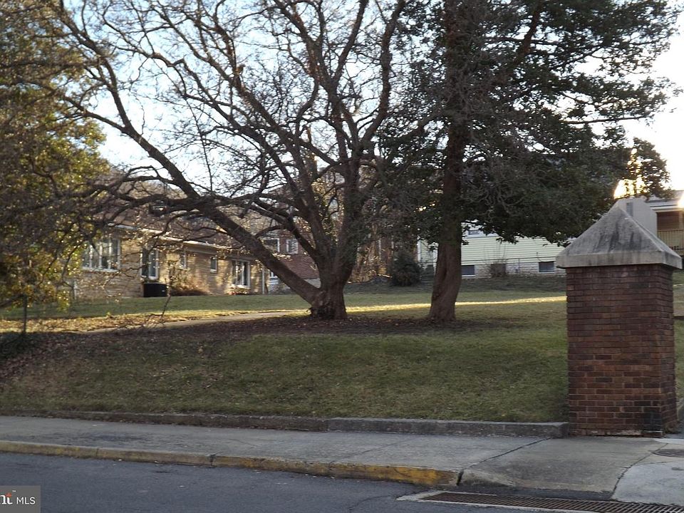 1st image of 70 E Piedmont St