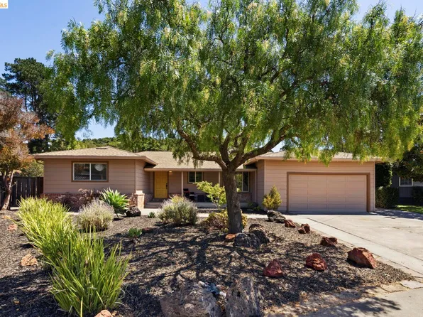 12 Teakwood Ct, San Rafael, CA 94901