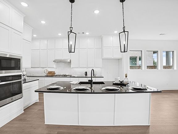 The Beverly - Kitchen