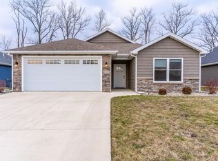 2020 Buell Dr, Angola, IN 46703