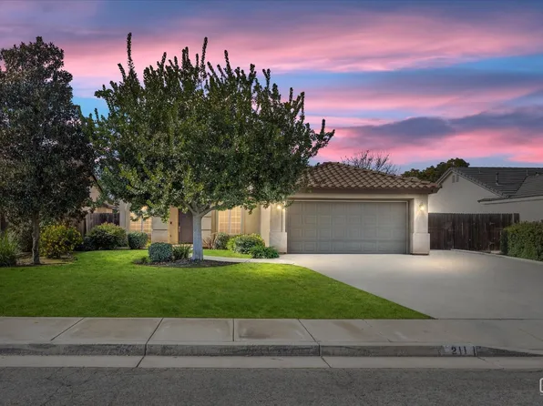 211 Lido Isle Way, Bakersfield, CA 93314