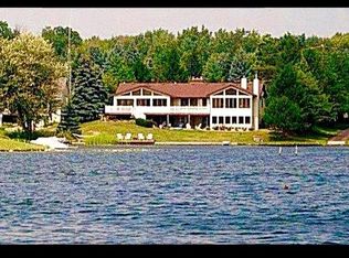 10400 Hills Lane Dr, Goodrich, MI