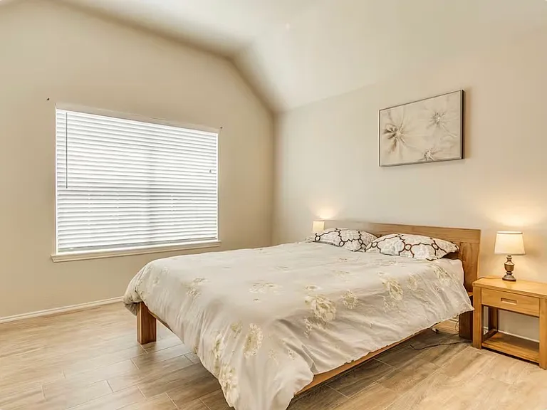 1138 Jamie Dr — Photo 6