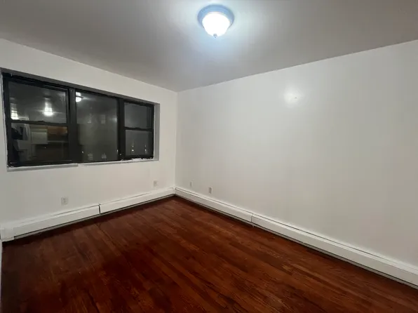 407 Kosciusko Street image 5 of 7