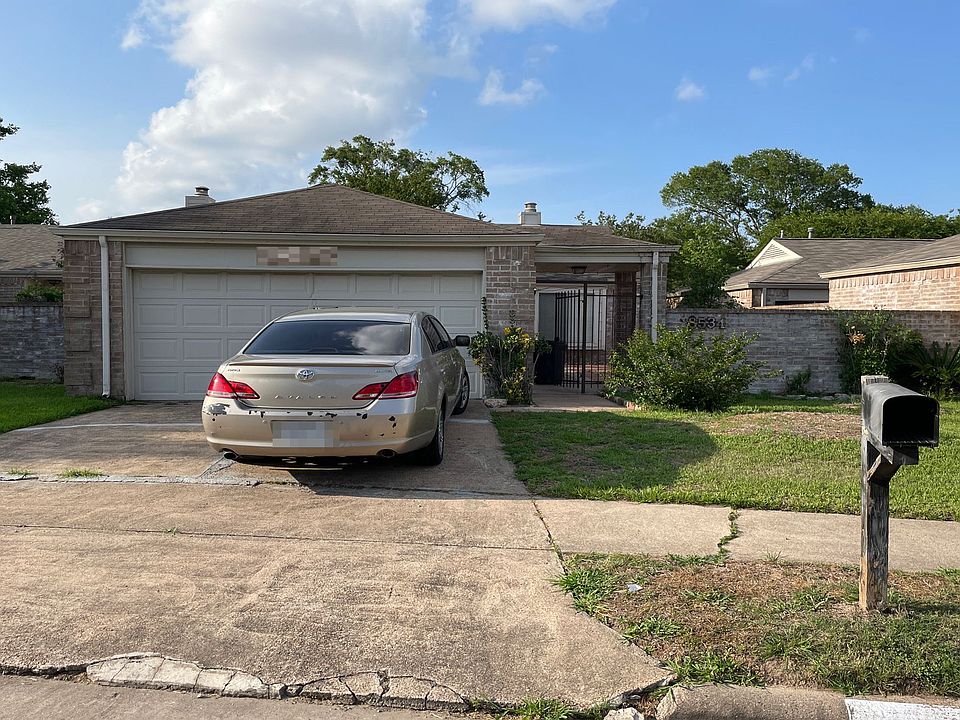 1st image of 18534 Trail Bend Ln