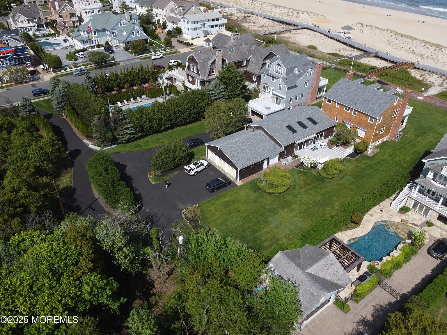 7 bed, 3800 sqft, $75,000 — Photo 4