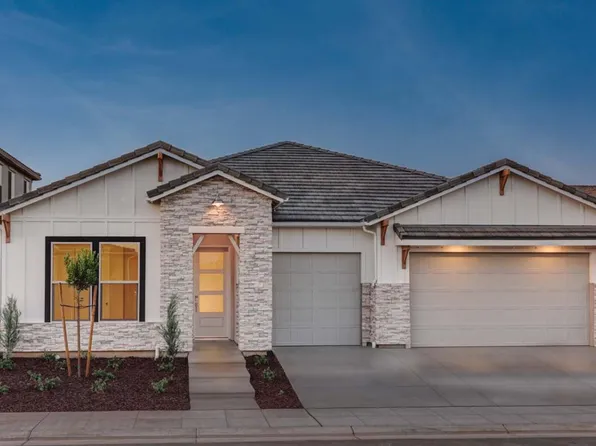 935 Talus Way S, Madera, CA 93636