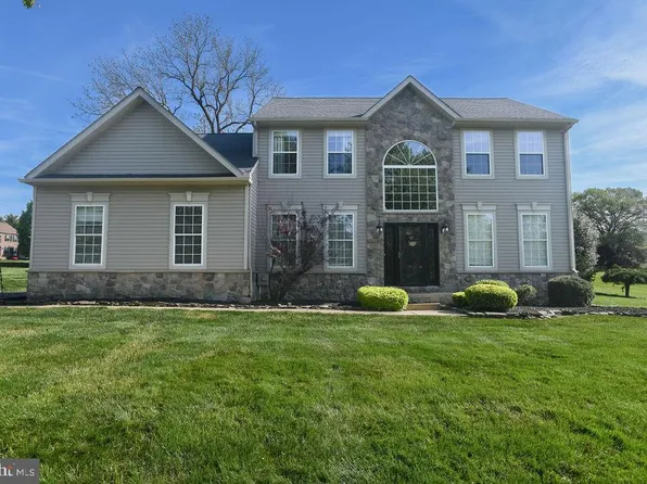 8 Pelham Dr, Landenberg, PA 19350