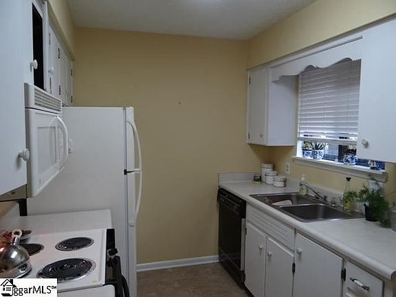2nd image of 38 Briarglen Pl