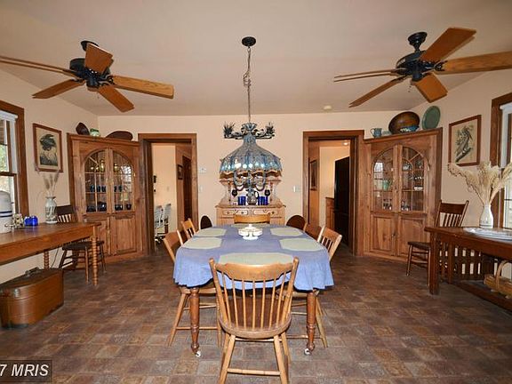 5th image of 310 Hickory Ln