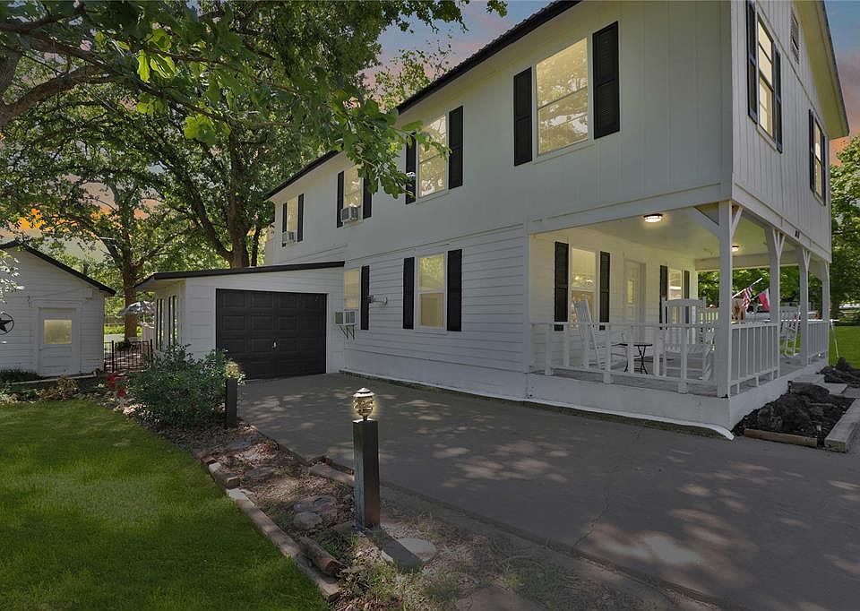 1st image of 140 Ivanhoe Dr