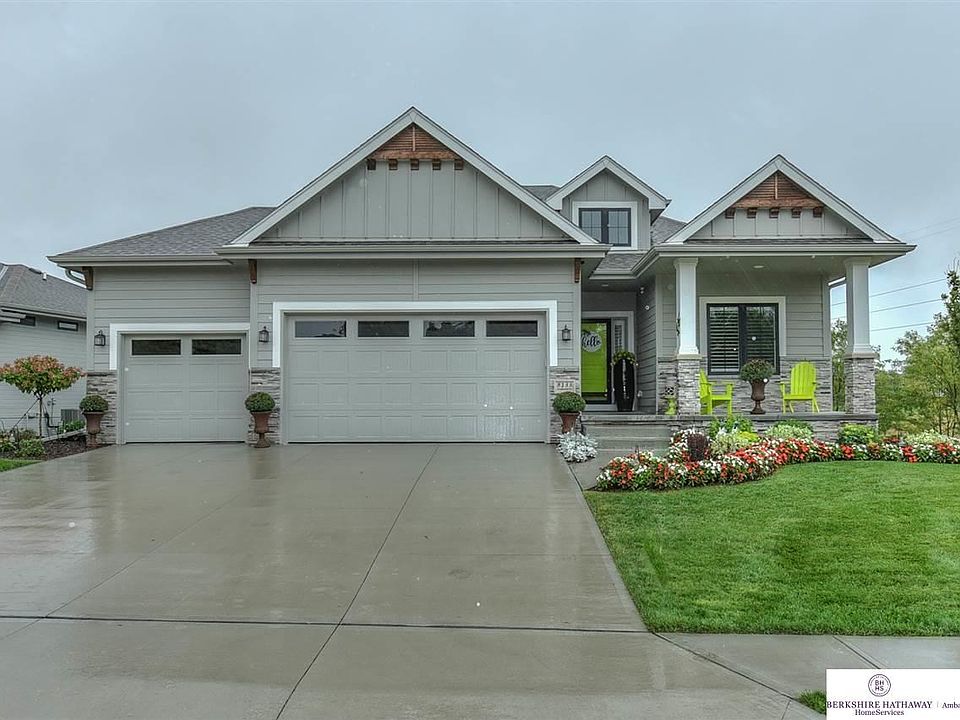 1st image of 8133 Ponderosa Dr
