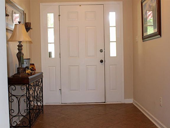 4th image of 1212 Kingston Green Dr