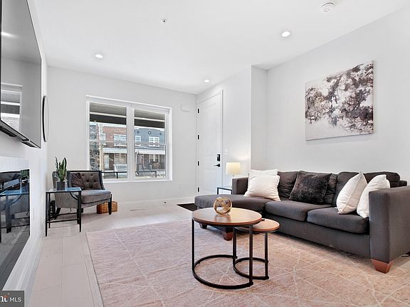 5th image of 638 Franklin St NE #1