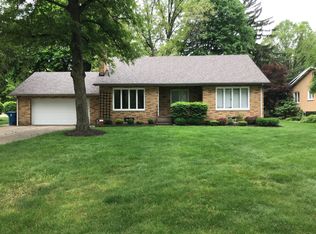 190 S Hametown Rd, Copley, OH 44321