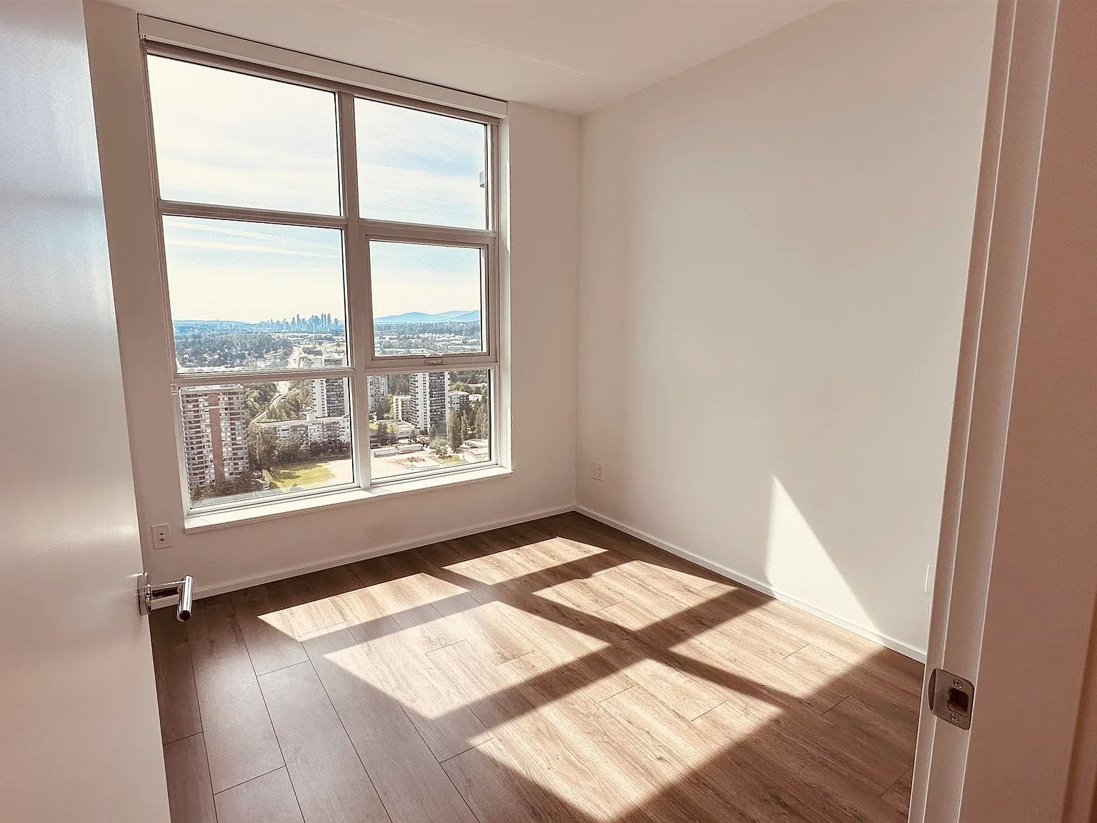 2 bed, 846 sqft, $2,900 — Photo 4