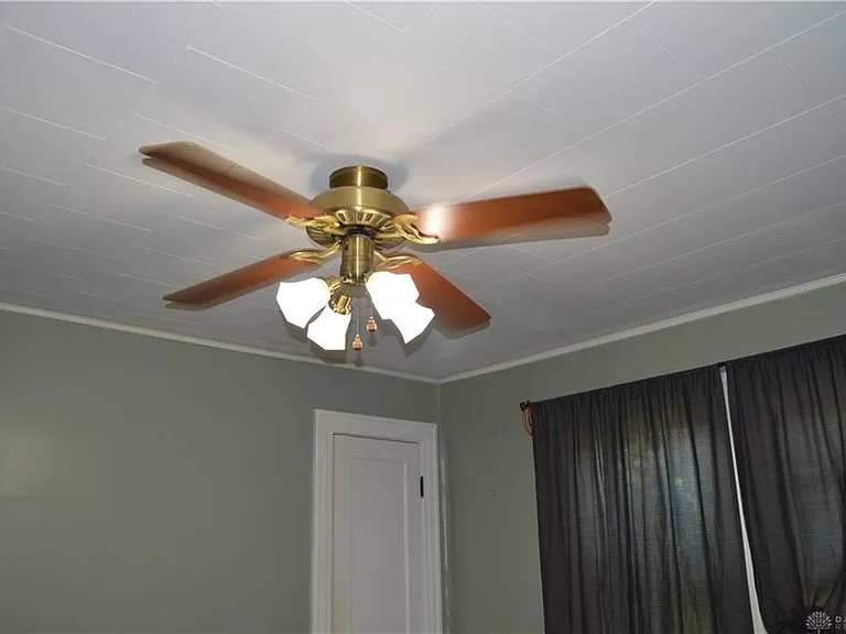 2752 Springmont Ave — Photo 18