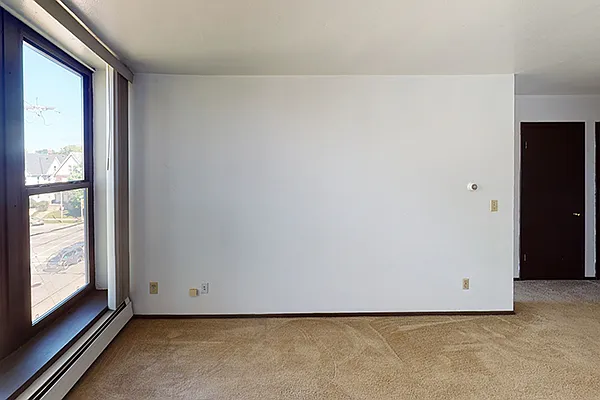 2495 N. Oakland Ave — Photo 24