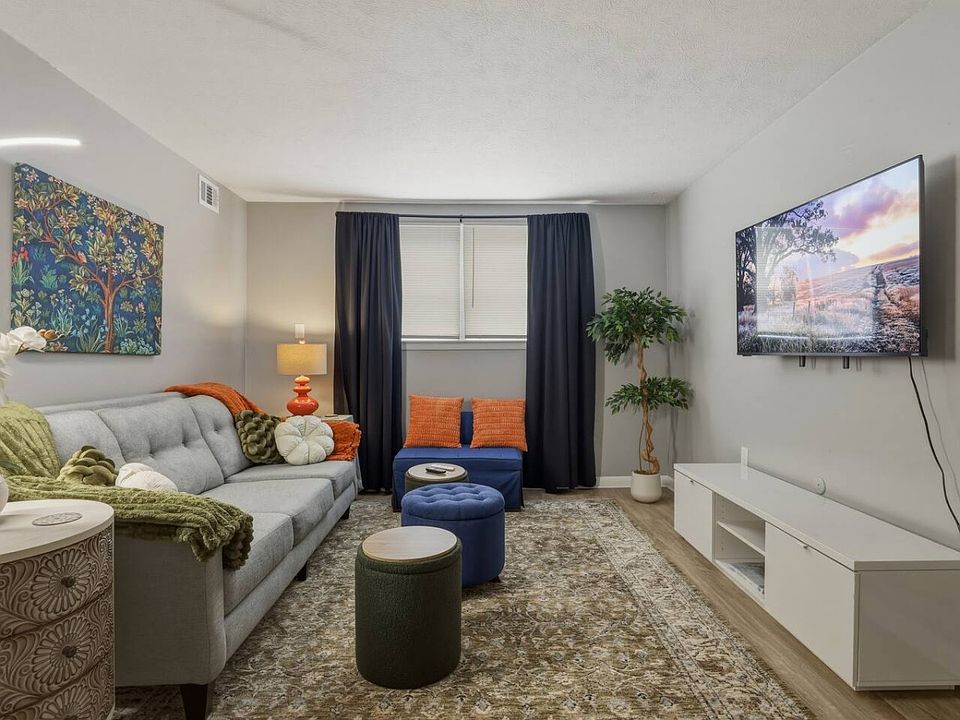 1st image of 141 W Pulteney St APT 103