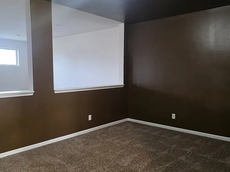 1393 Shipyard Dr — Photo 33
