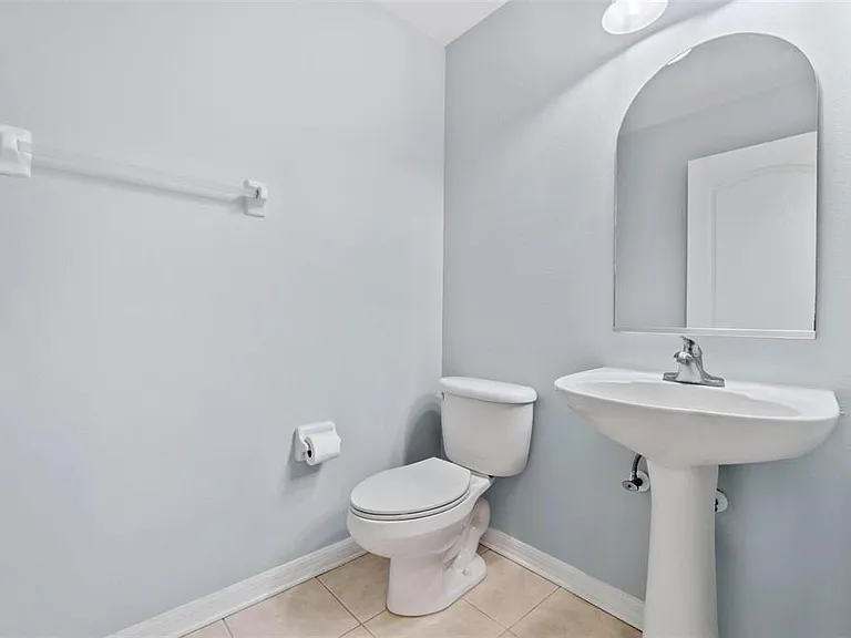 20033 Heritage Point Dr — Photo 17