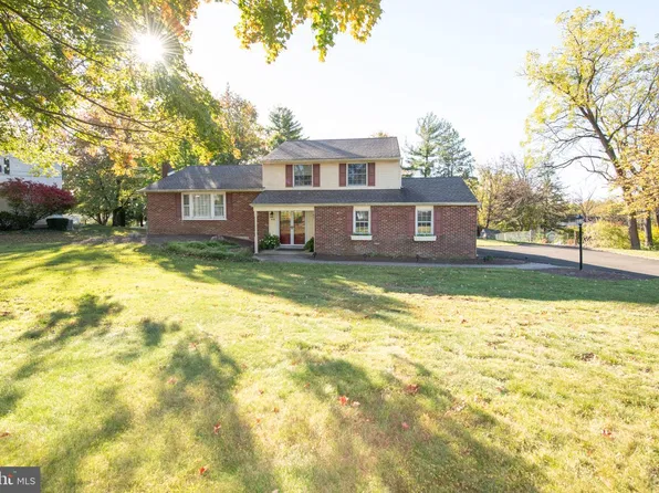 48 Deer Path Dr, Southampton, PA 18966
