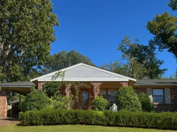 903 Fagan Springs Dr SE, Huntsville, AL 35801