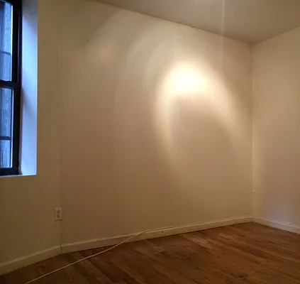 Rented by EXR | media 15